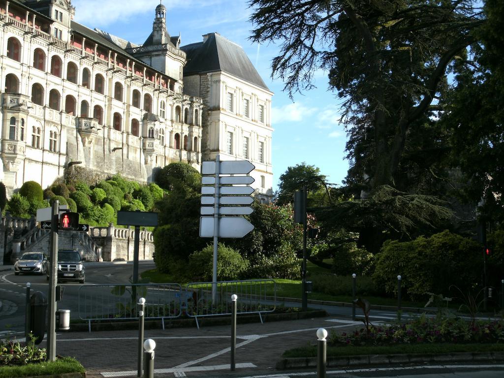 布卢瓦中心城堡宜必思酒店 布鲁瓦 外观 照片